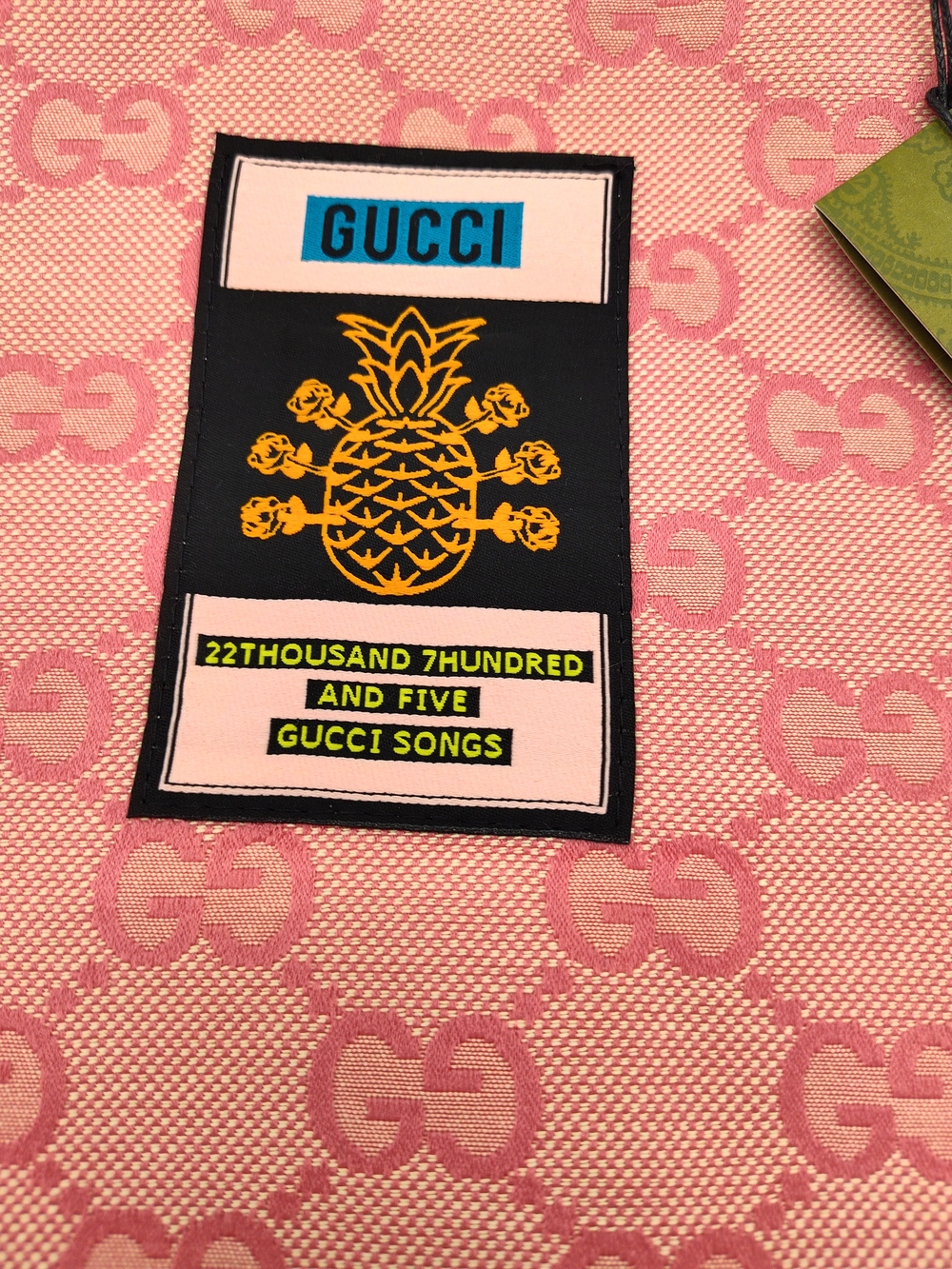 GUCCI Pink GG Canvas Tote Pineapple Patch Resort Summer Zip Shopper NWT VIP - Picture 3 of 10